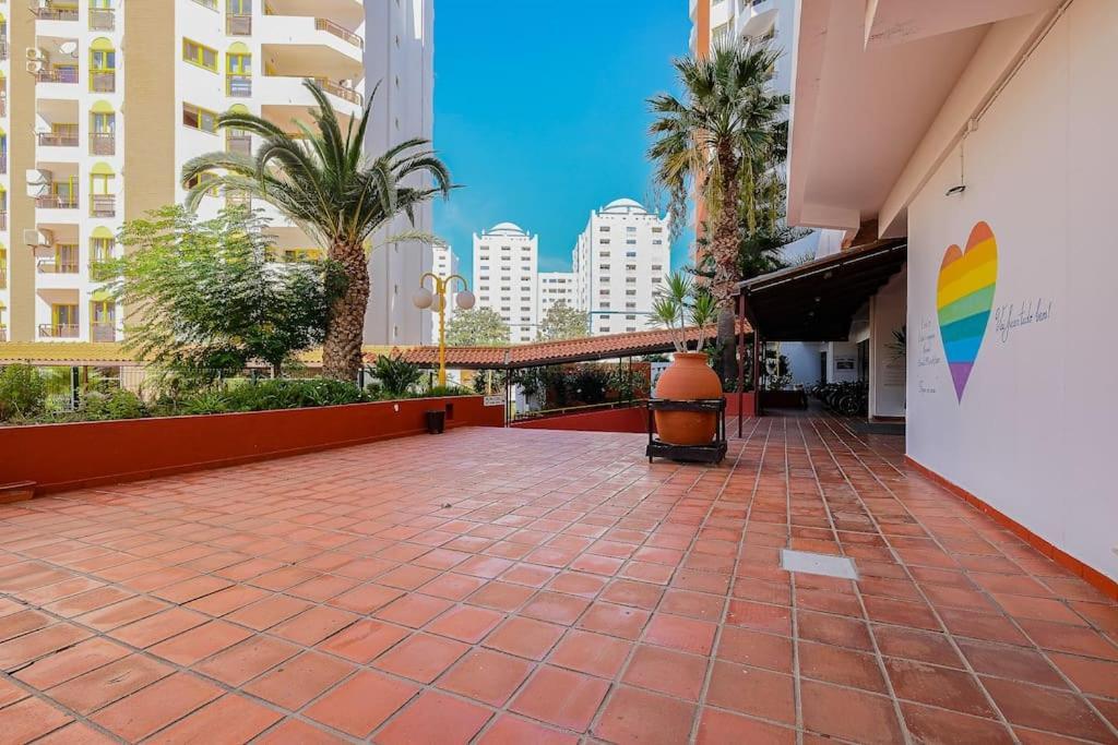 T2 With Pool, 300M From The Beach Portimão Eksteriør bilde